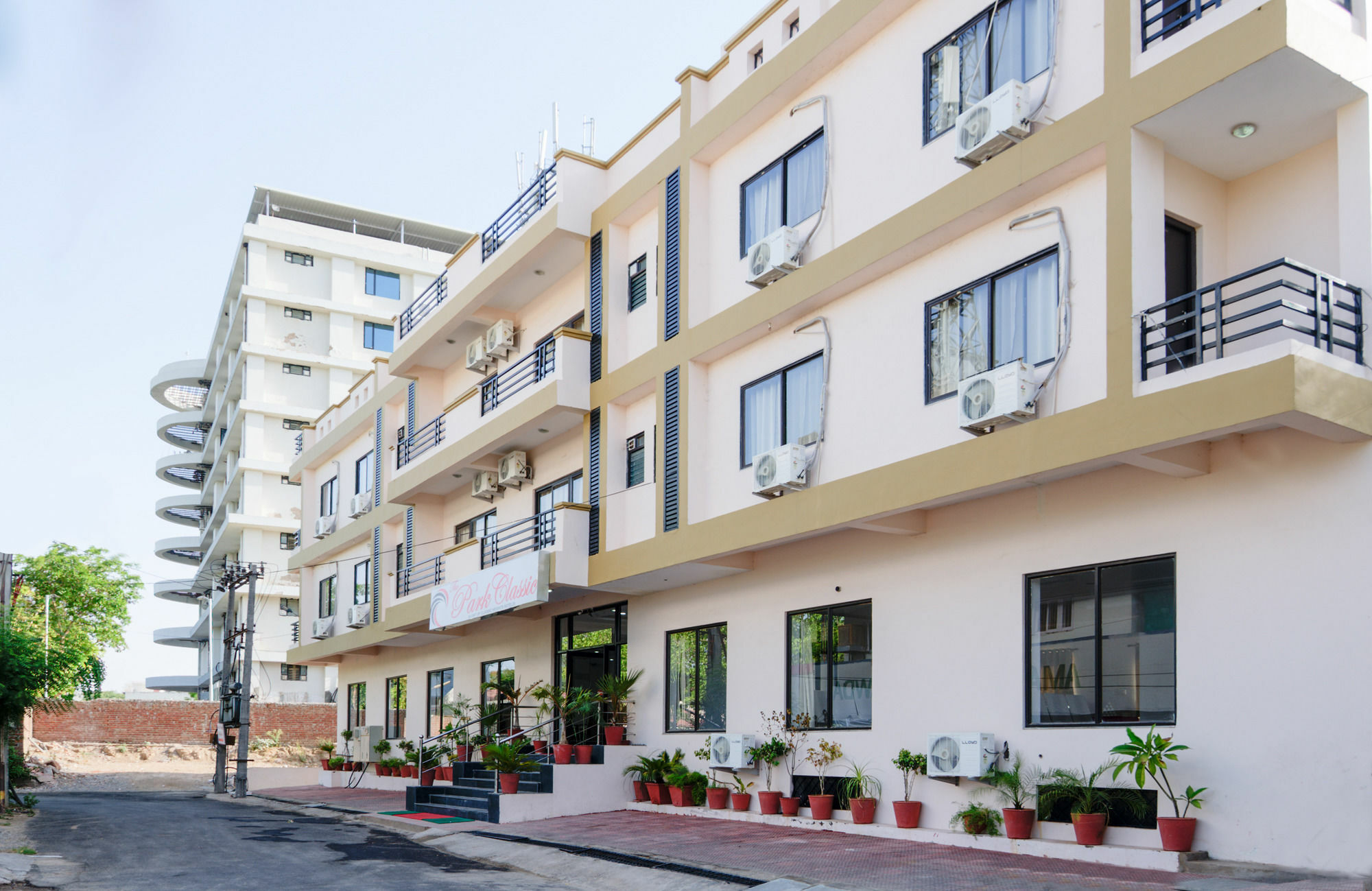The Park Classic Udaipur Exterior photo